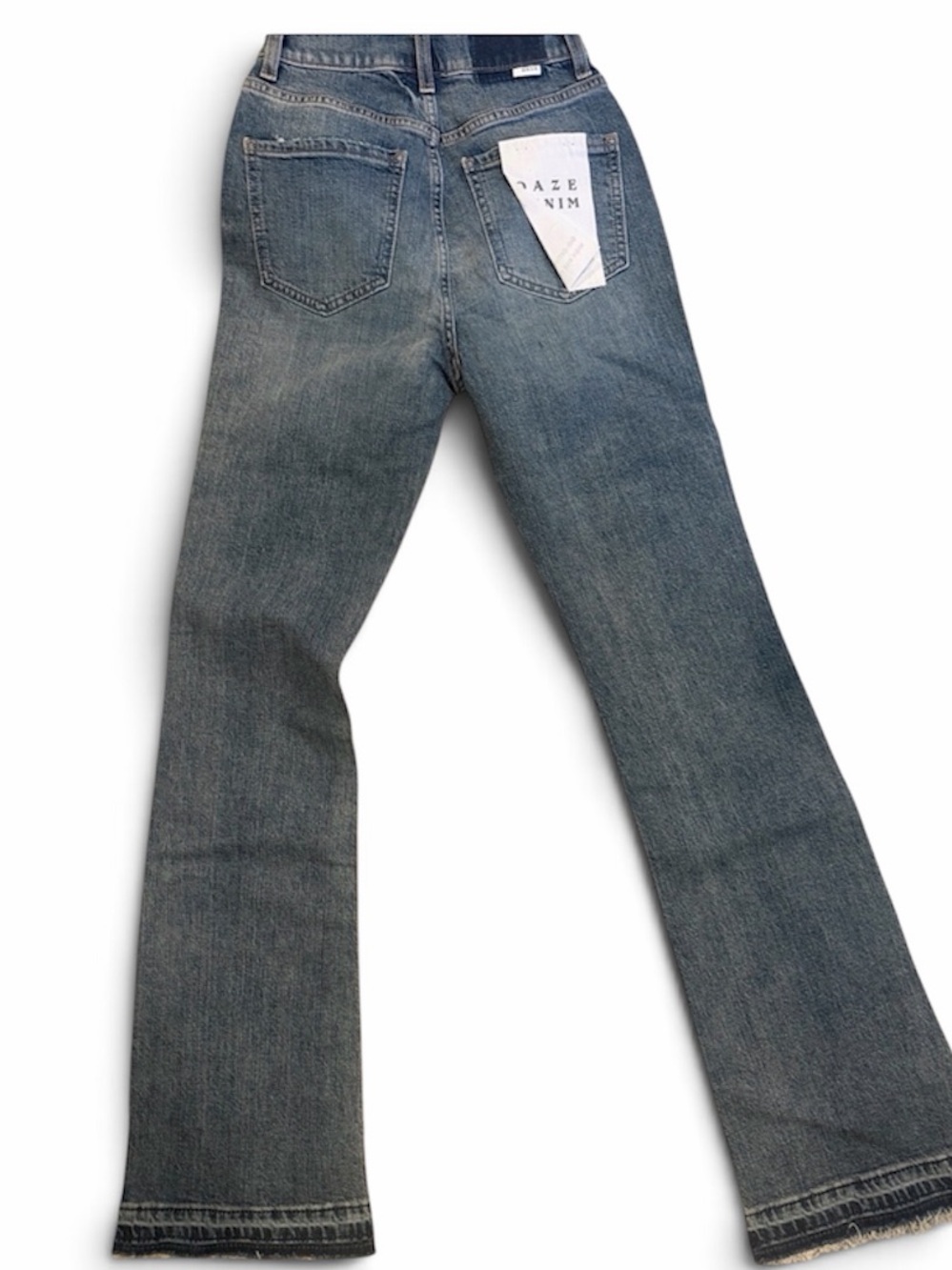 DAZE Women's Straight Leg Jeans in Medium Blue Wash - Picture 2 of 3